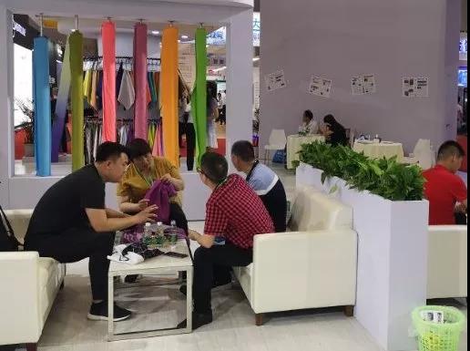 我司赴重慶參加第76界中國教育裝備展示會滿載而歸(圖6) 我司赴重慶參加第76界中國教育裝備展示會滿載而歸(圖6)